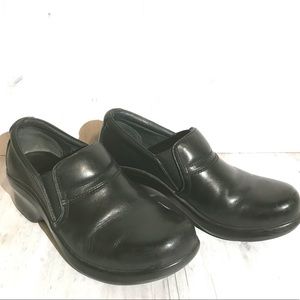 Black Leather Ariat Clogs Style: Sutter